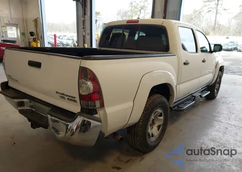 2011 Toyota Tacoma Prerunner V6 из США, поврежденный, VIN 3TMJU4GN1BM121220